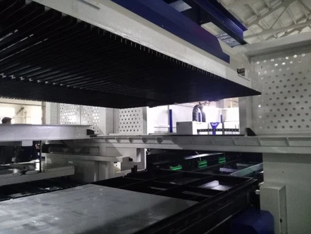 Metal Sheet Loading And Unloading Laser Cutting Machine